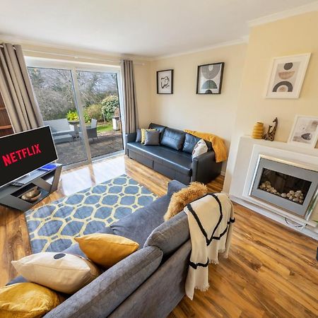 Pierocks Carver Entire House, Hot Tub & Wifi High Wycombe Exterior photo