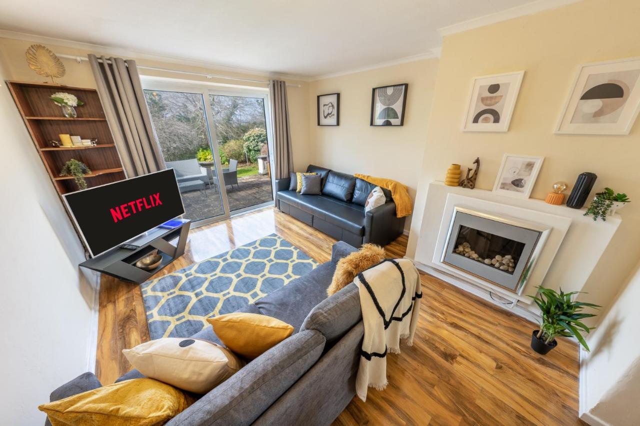 Pierocks Carver Entire House, Hot Tub & Wifi High Wycombe Exterior photo